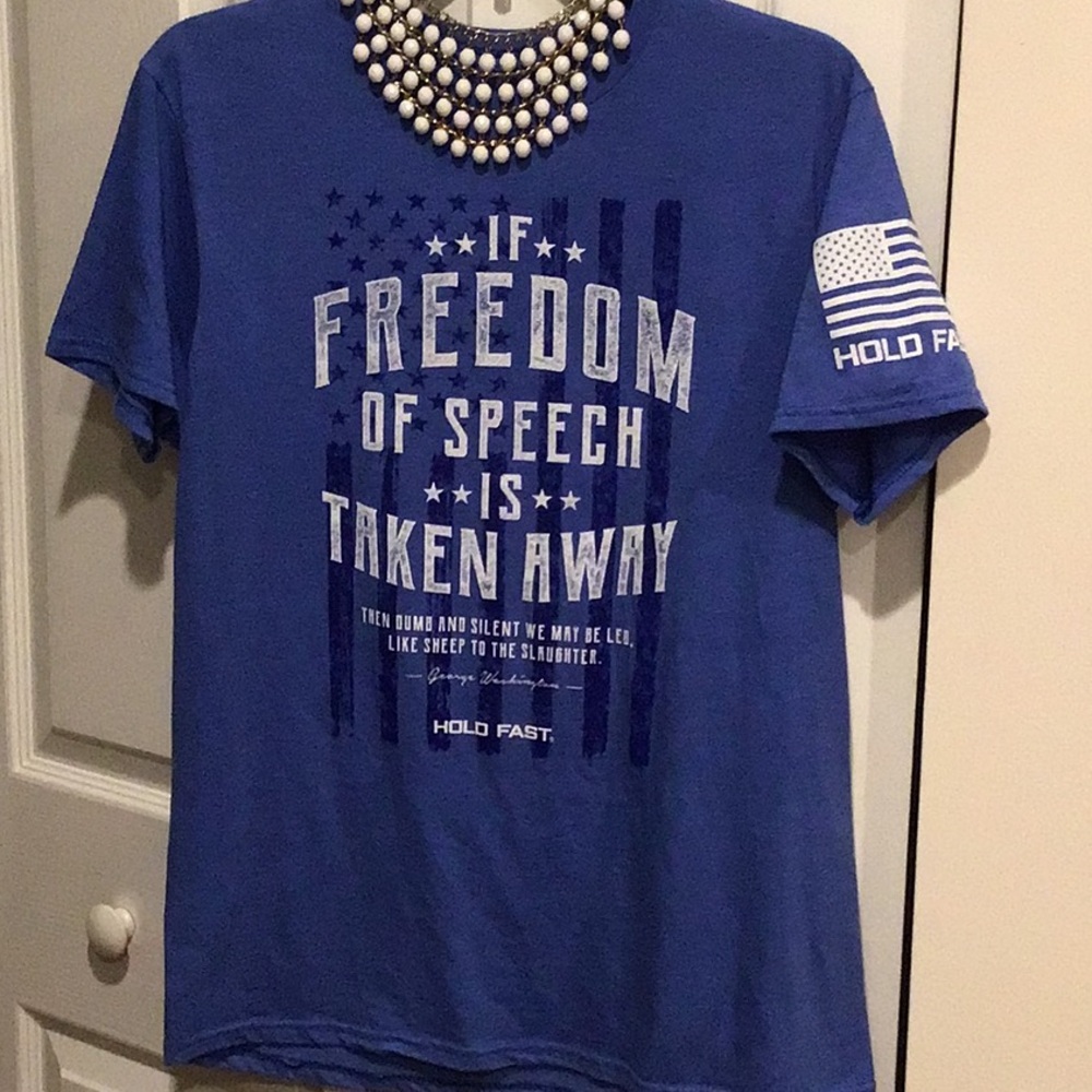 2 graphic tees m,small selling together only